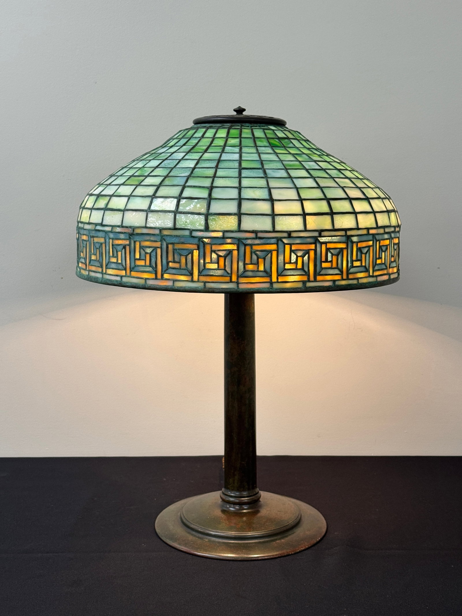 Tiffany Studios Greek Key Table Lamp (1 of 17)