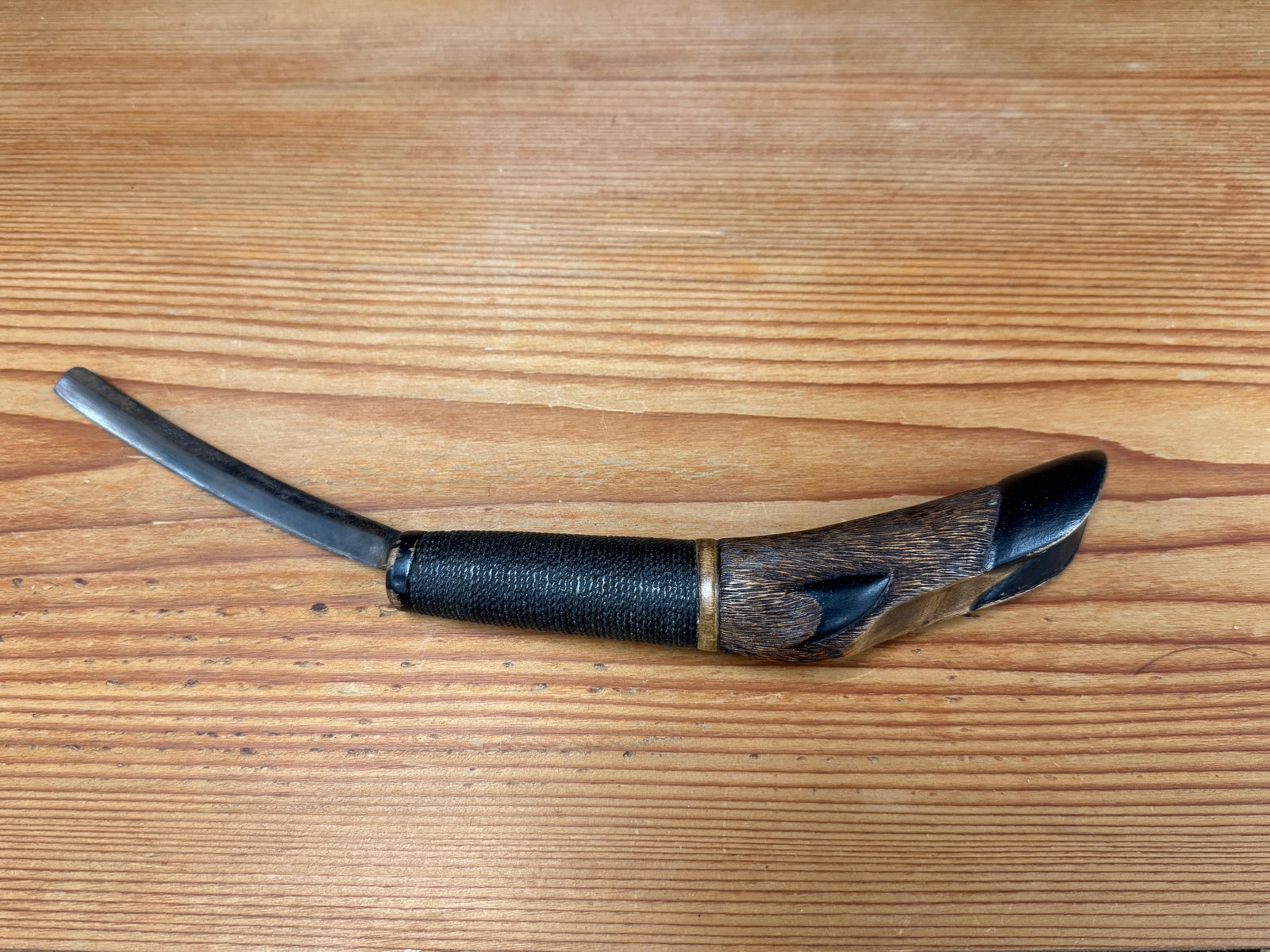 Joe Neale Deer Hoof Crooked Knife: hand carved and painted. Woolwich, Maine. 11.75" long.