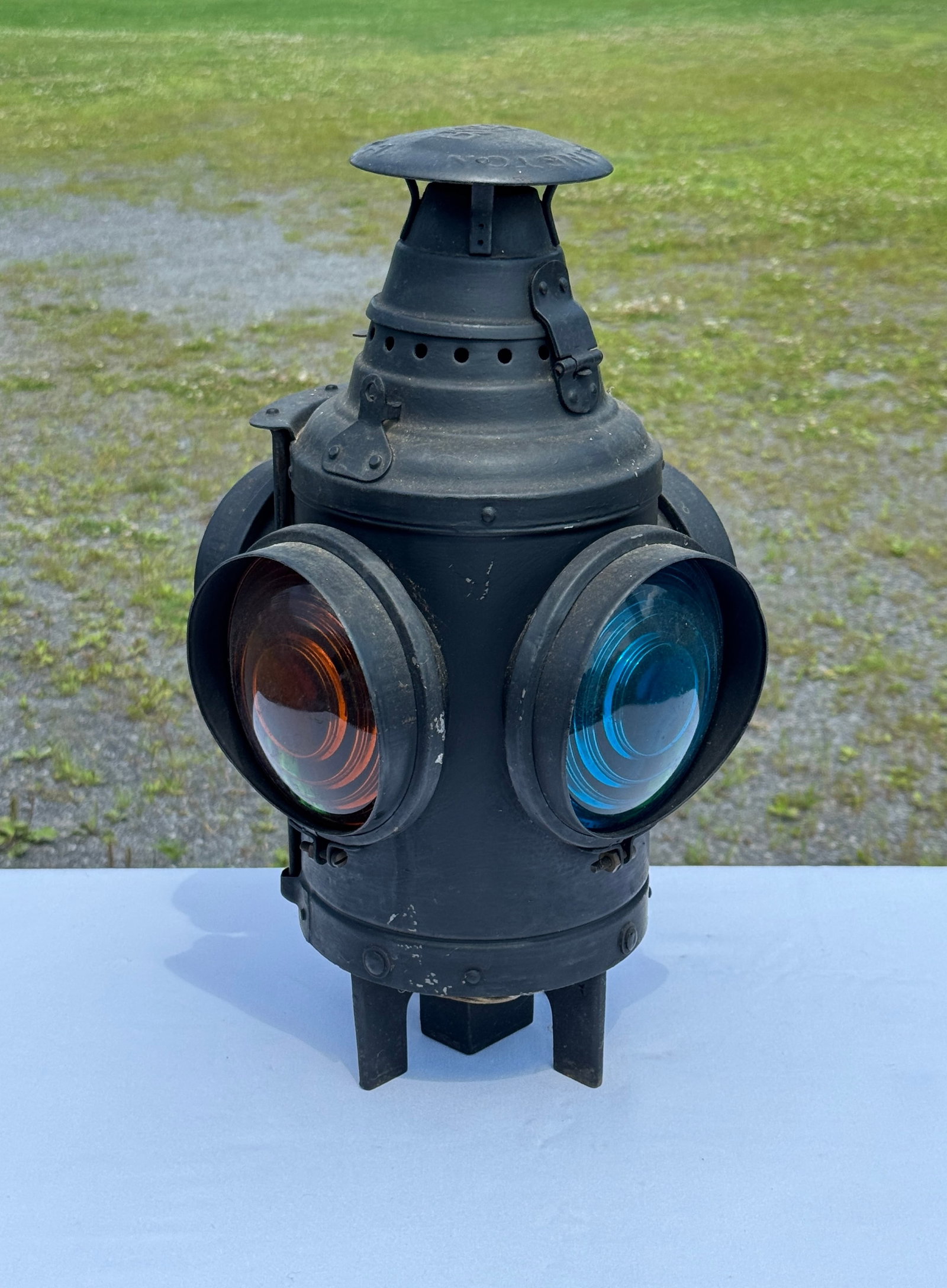 Dresset Railroad Directional Lantern (1 of 2)