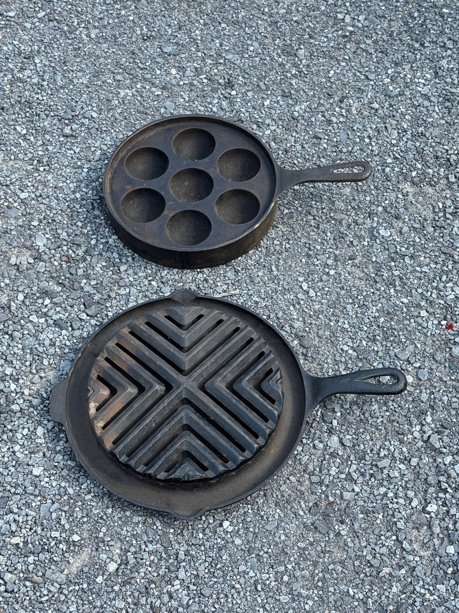 Unique Griswold Cast Iron Cookware (1 of 5)
