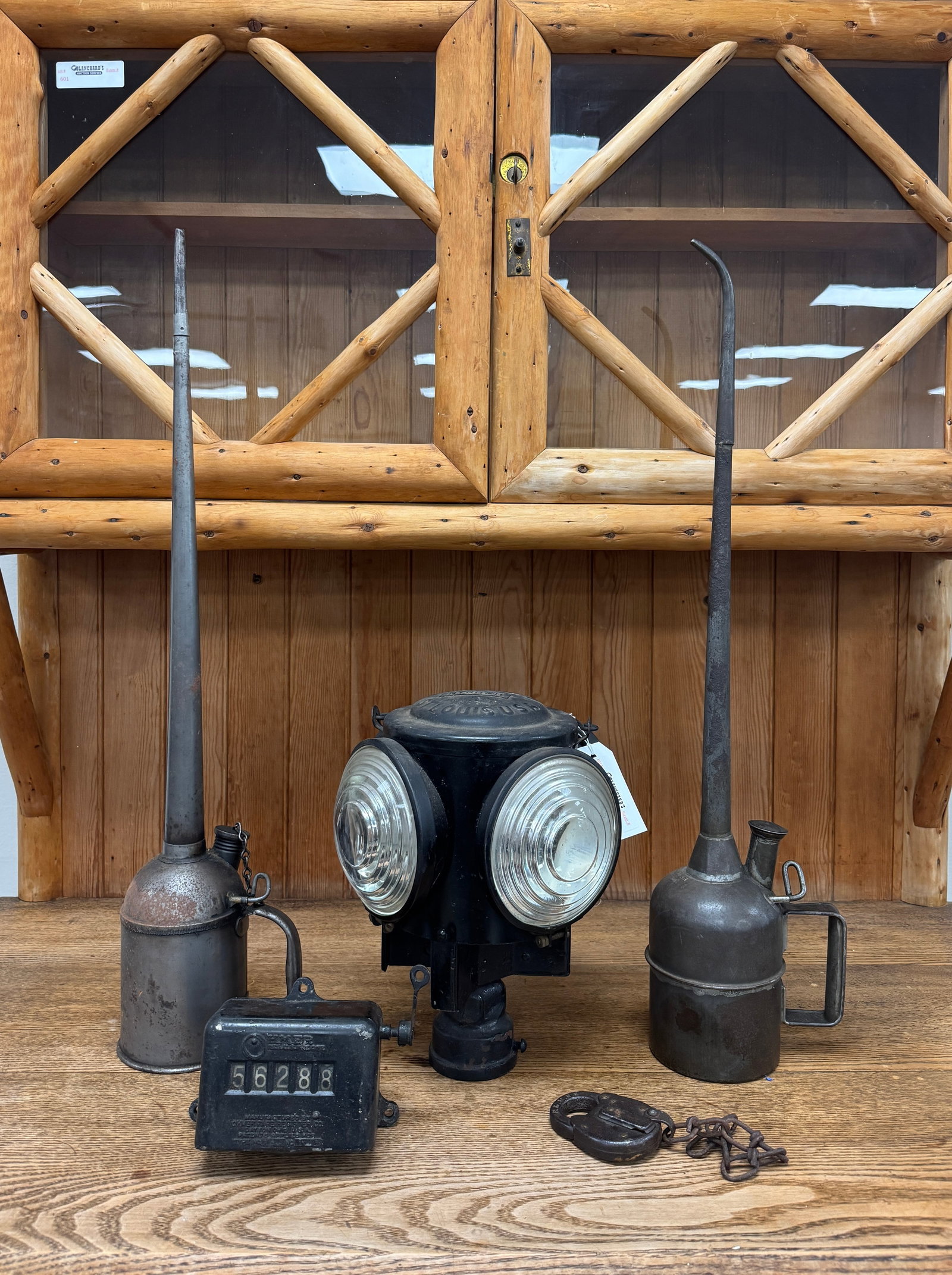 N.Y. N.H. & H Railroad Directional Lamp & Access. (1 of 3)