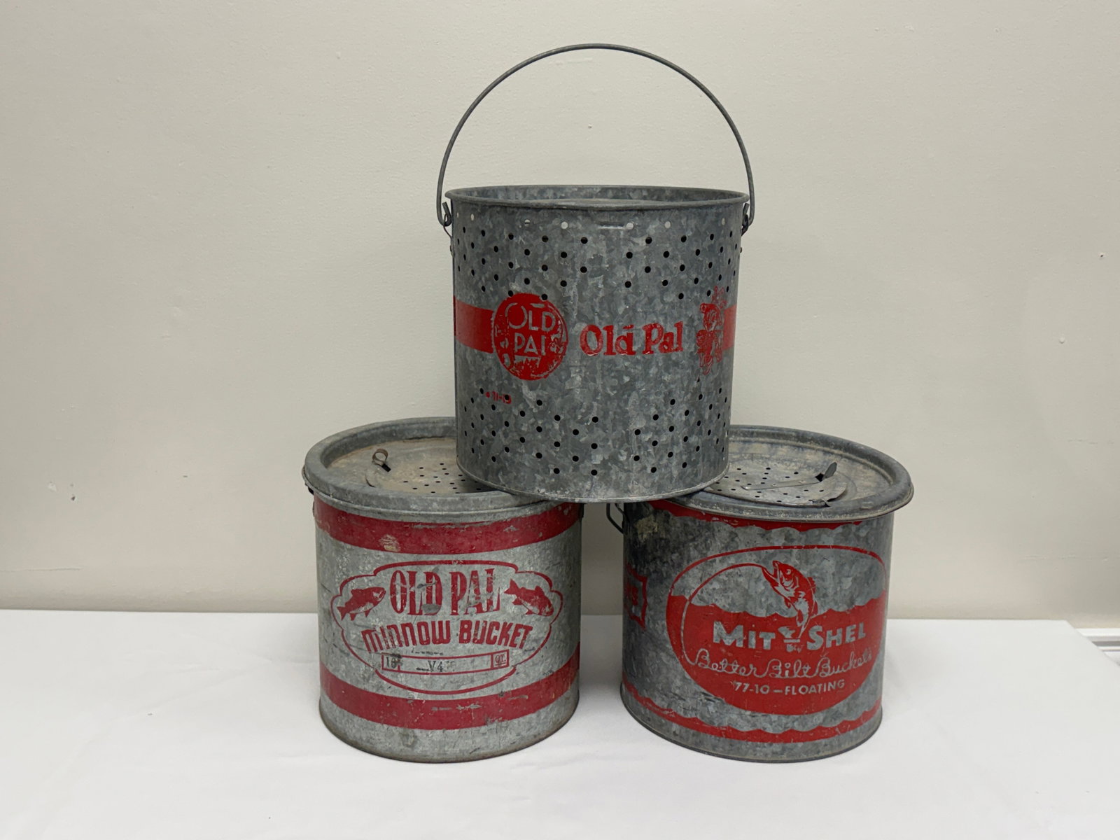 3 Old Pal Minnow Buckets (1 of 2)