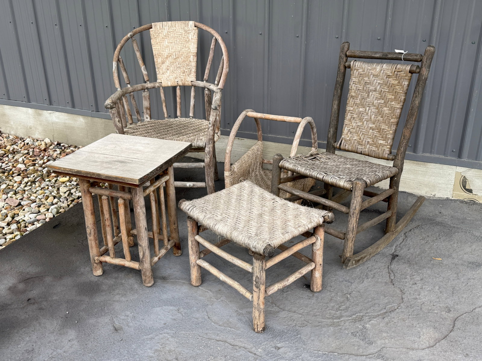 5 Pieces of Old Hickory Porch Furniture (1 of 5)