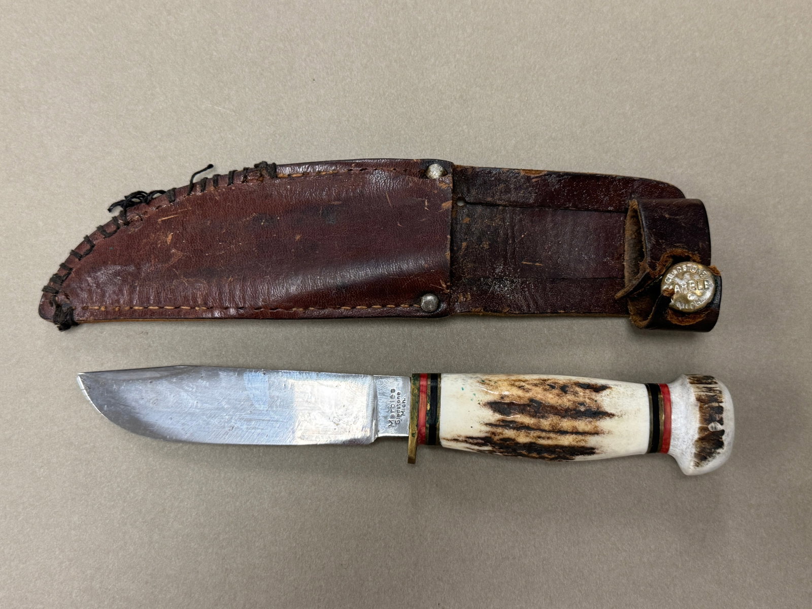 Marbles Hunting Knife with Stag Handle (1 of 2)