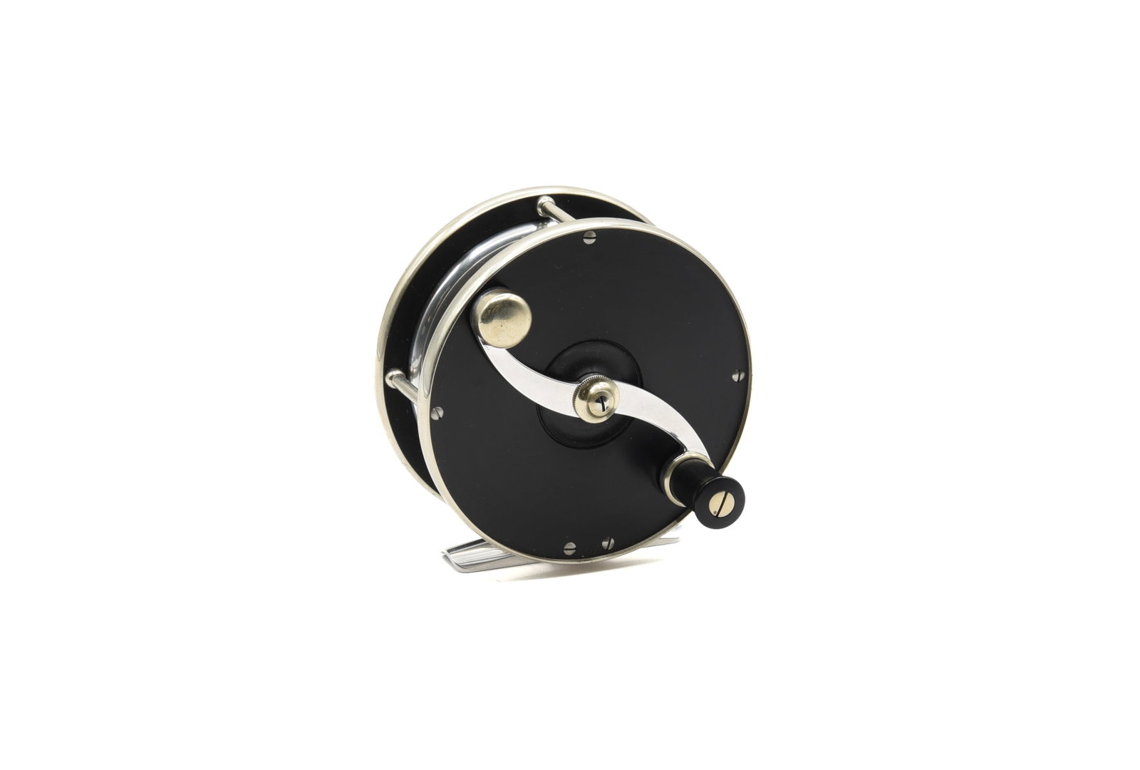 Bellinger Saracione Model 3 1/4 Fly Reel: 3 1/4" diameter, 7/8" pillars, with bright nickel silver rims and hardware, stamped on the foot with the model number 3 1/4, as well as serial number 036. The two-screw tail plate cap is marked "Belli
