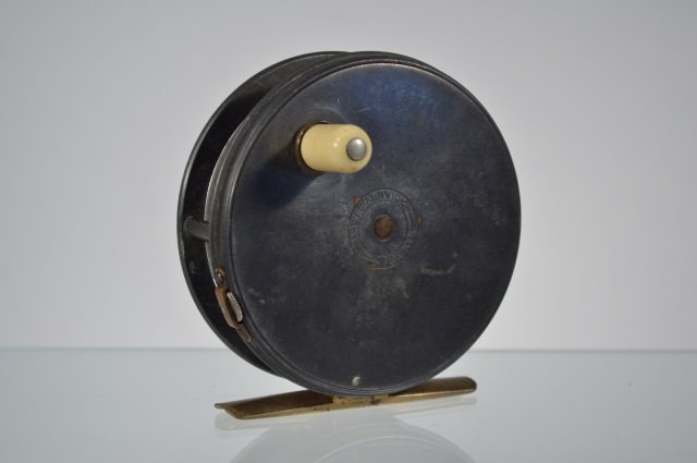 Hardy Brothers Fly Reel: 3 7/8 inch diameter From the Andy Reece Estate, longtime Western NY collector.