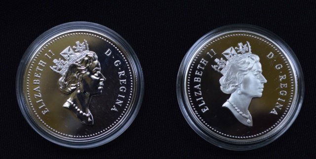 2000 Canadian Proof Sterling Silver Dollar (1 of 3)