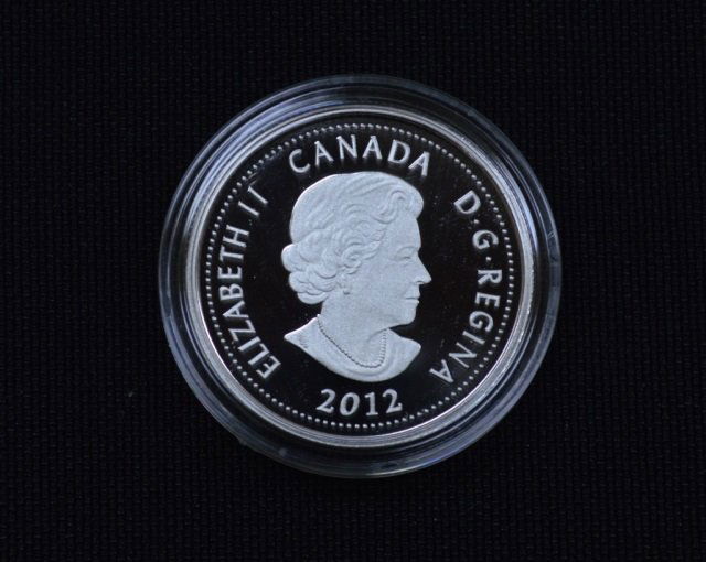 2012 Canadian Fine Silver $4 Coin - 7.96 grams (1 of 3)