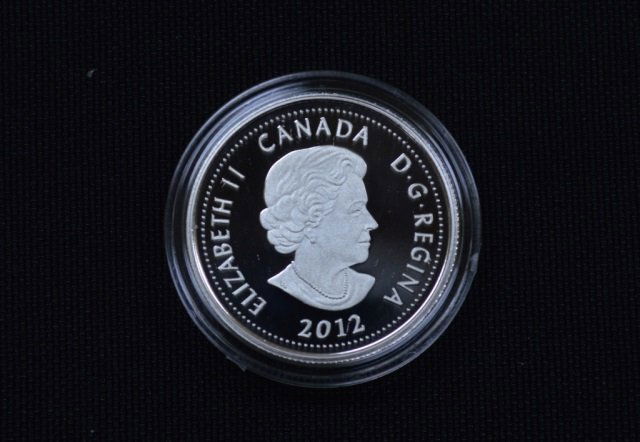 2012 Canadian Fine Silver $4 Coin - 7.96 grams (1 of 3)