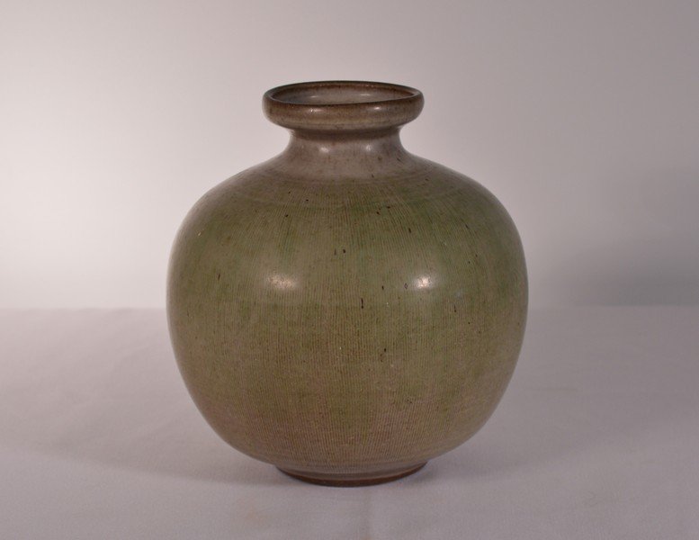 Ruppert Deese Green Bulbous Pottery Vase (1 of 3)