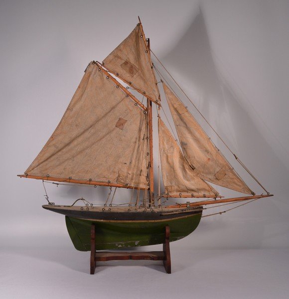 "Sea Crest" American Gaff Rig Circa 1900-1920: complete with display stand.