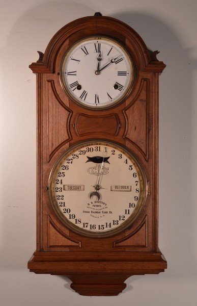 Ithaca Calendar Clock in Walnut Case (1 of 2)