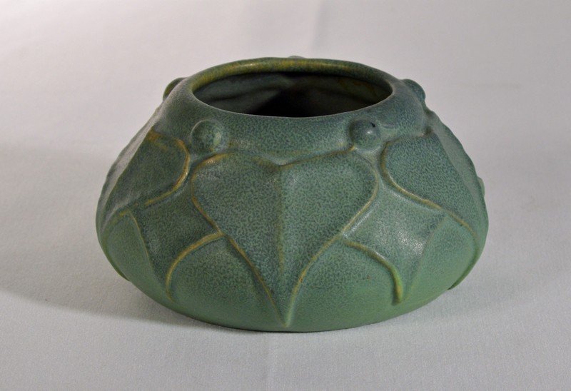 VanBriggle Lilly Pad Bowl - 6 1/2 inch wide (1 of 4)