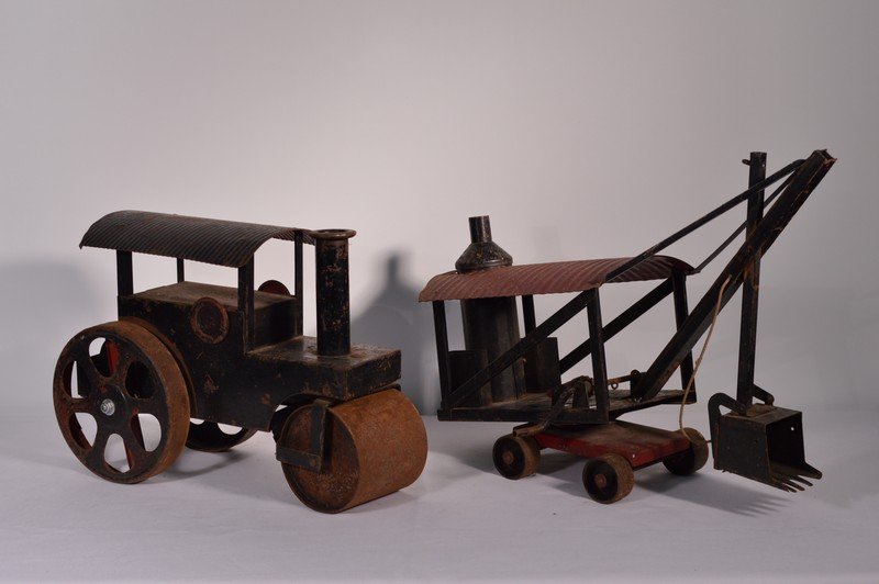 Pressed Steel 1930's Toys -Steam Shovel & Roller (1 of 2)