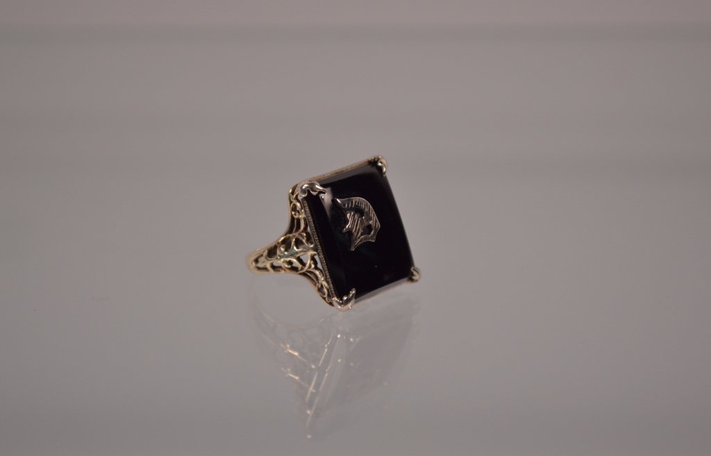 14kt Yellow Gold Ladies Black Onyx Ring (1 of 3)