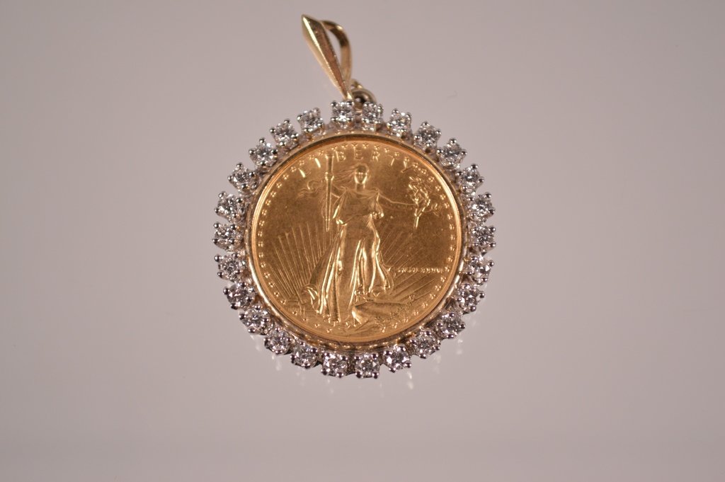 Diamond Coin Holder with a $10 Gold Coin (1 of 6)