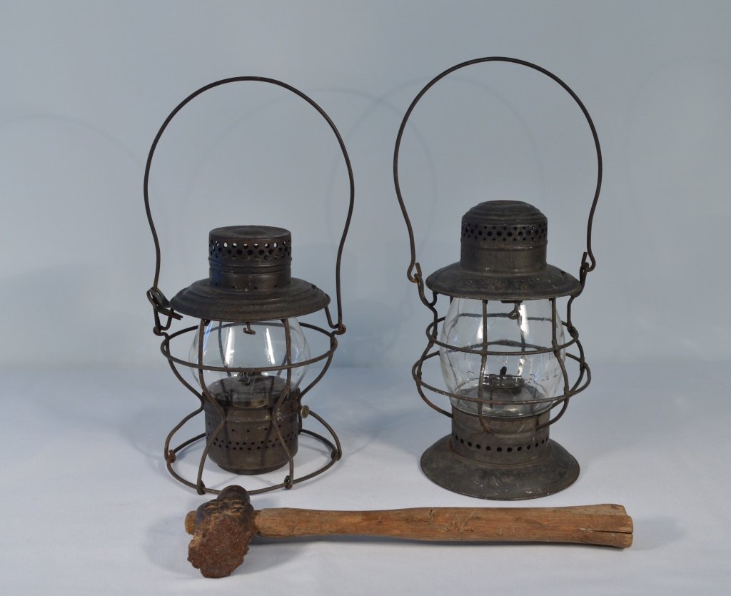 2 Railroad Lanterns and a Railroad Hammer (1 of 8)