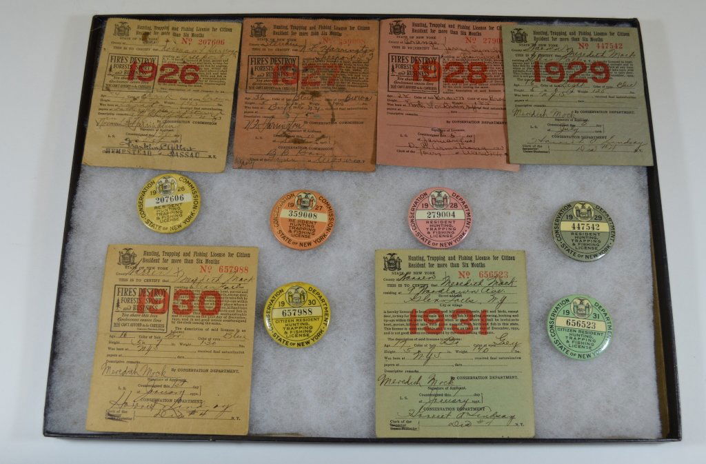 6 NYS Hunting Buttons & Paper Licenses (1 of 1)