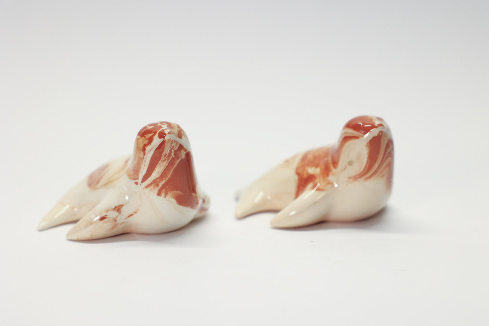Vintage Pottery Sea Lions or Seals: Unmarked, but I think they are from Alaska.Dimensions: H: 1.5", W: 1.5", L: 4"