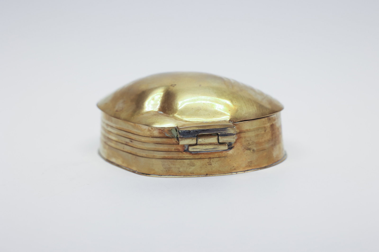 Brass Clamshell Trinket Box - 3