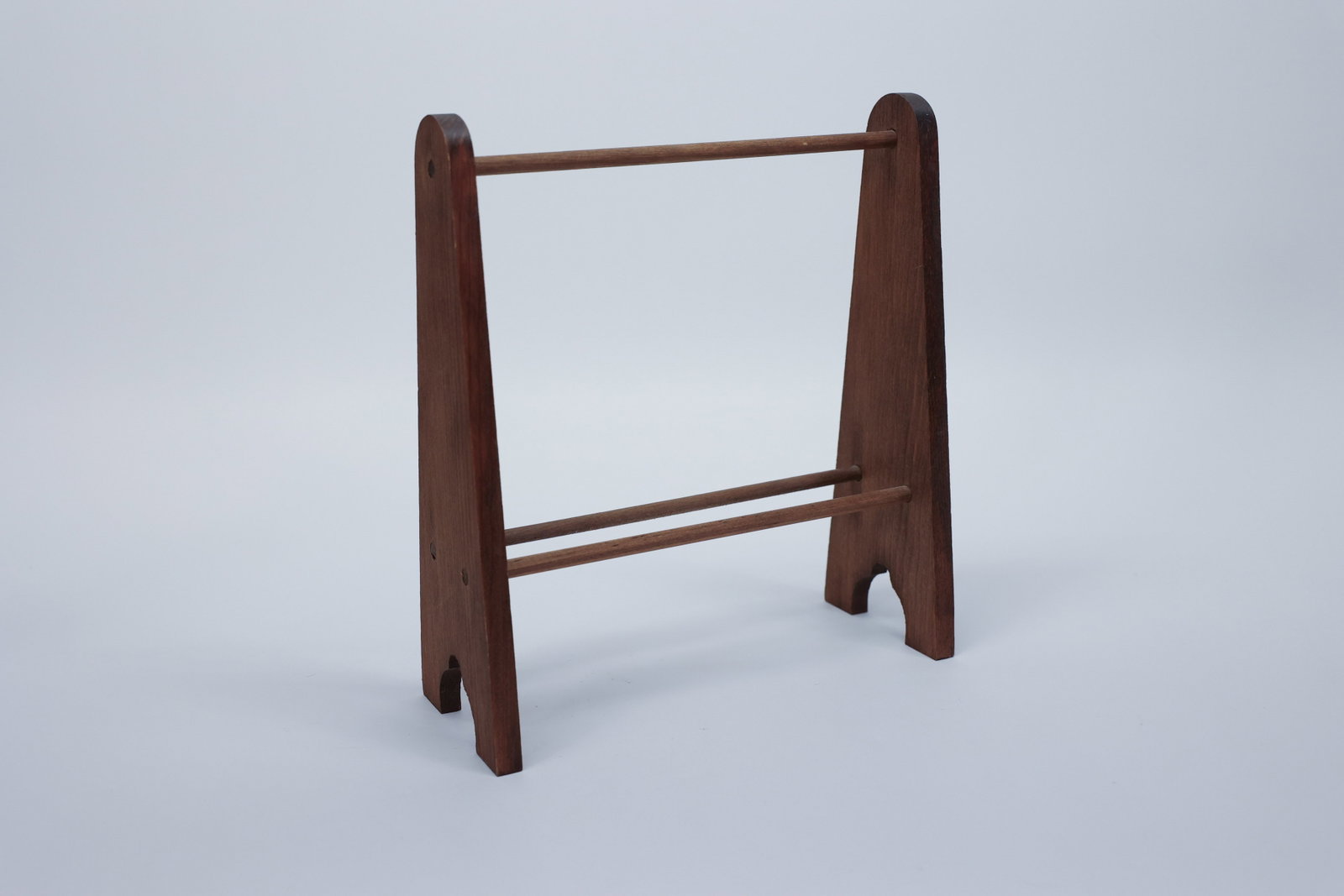 Miniature Wooden Quilt Rack: Dimensions: H: 8.25", W: 3", L: 7.5"