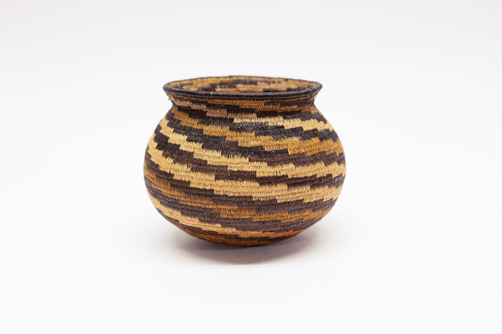 Panamanian Darien Coiled Basket Wounaan Embera (1 of 3)
