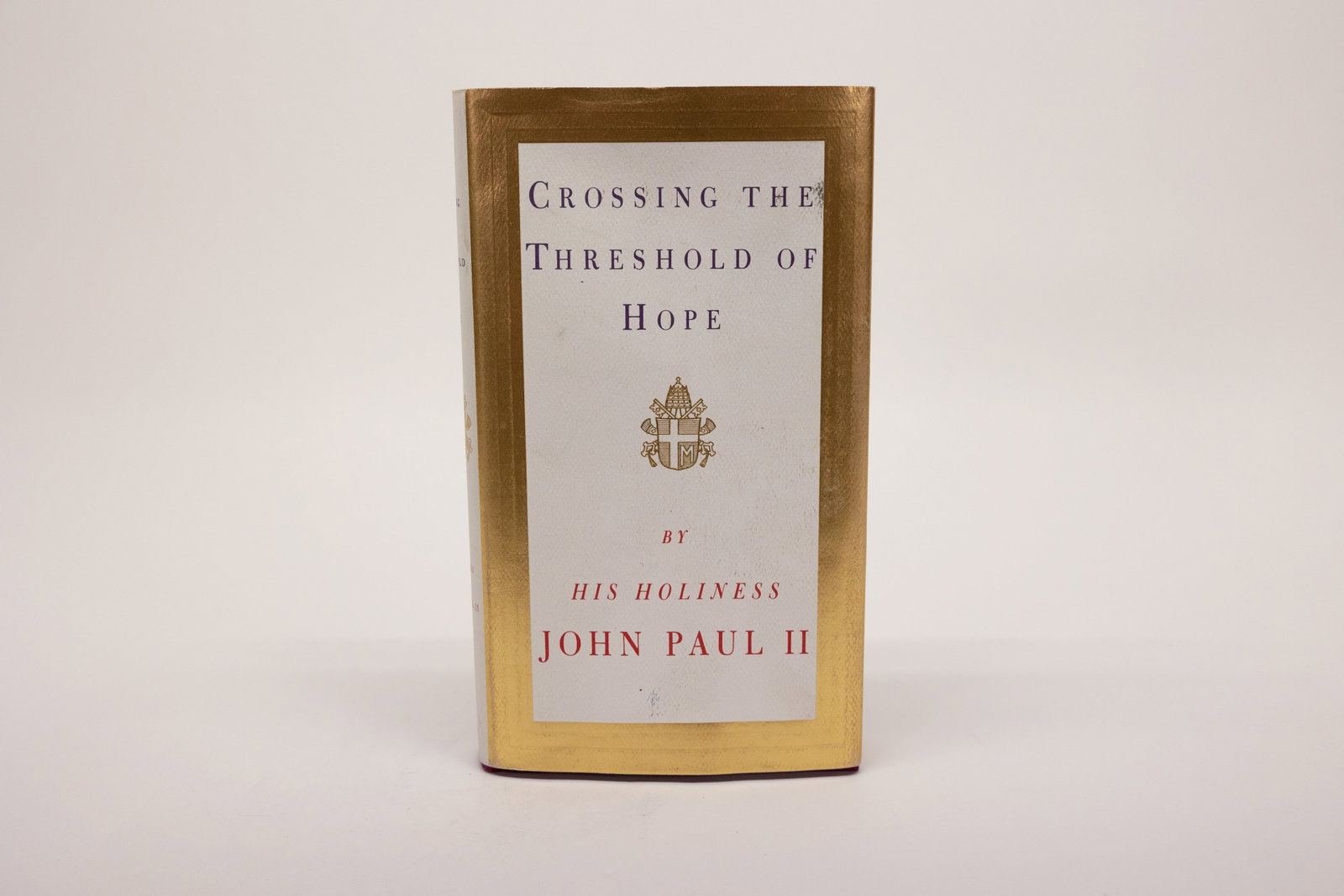Crossing the Threshold of Hope, John Paul II: Description:Hardcover first American edition of "Crossing the Threshold of Hope" by His Holiness John Paul II, edited by Vittorio Messori and translated from the Italian by Jenny McPhee and Martha