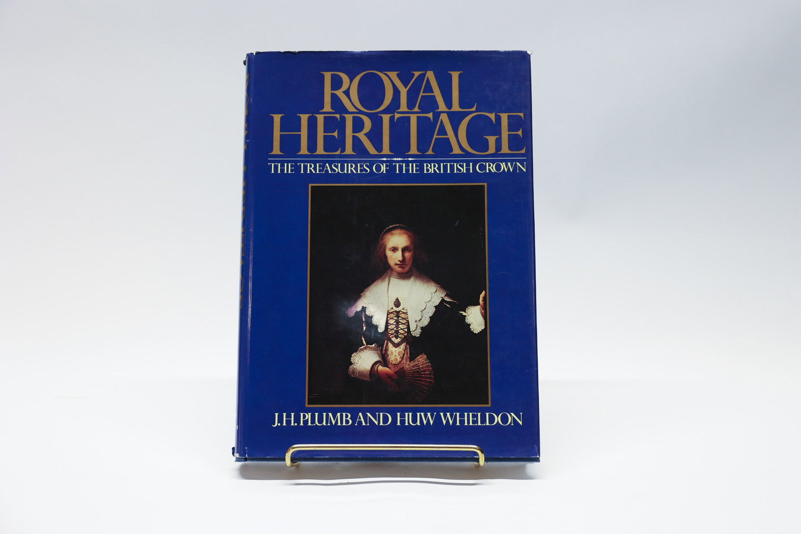 Royal Heritage: The Treasures of the British Crown: J.H. Plumb and Huw Wheldon. 1977. Hardcover book.Dimensions: H: 12", W: 8.5", L: 1.25"