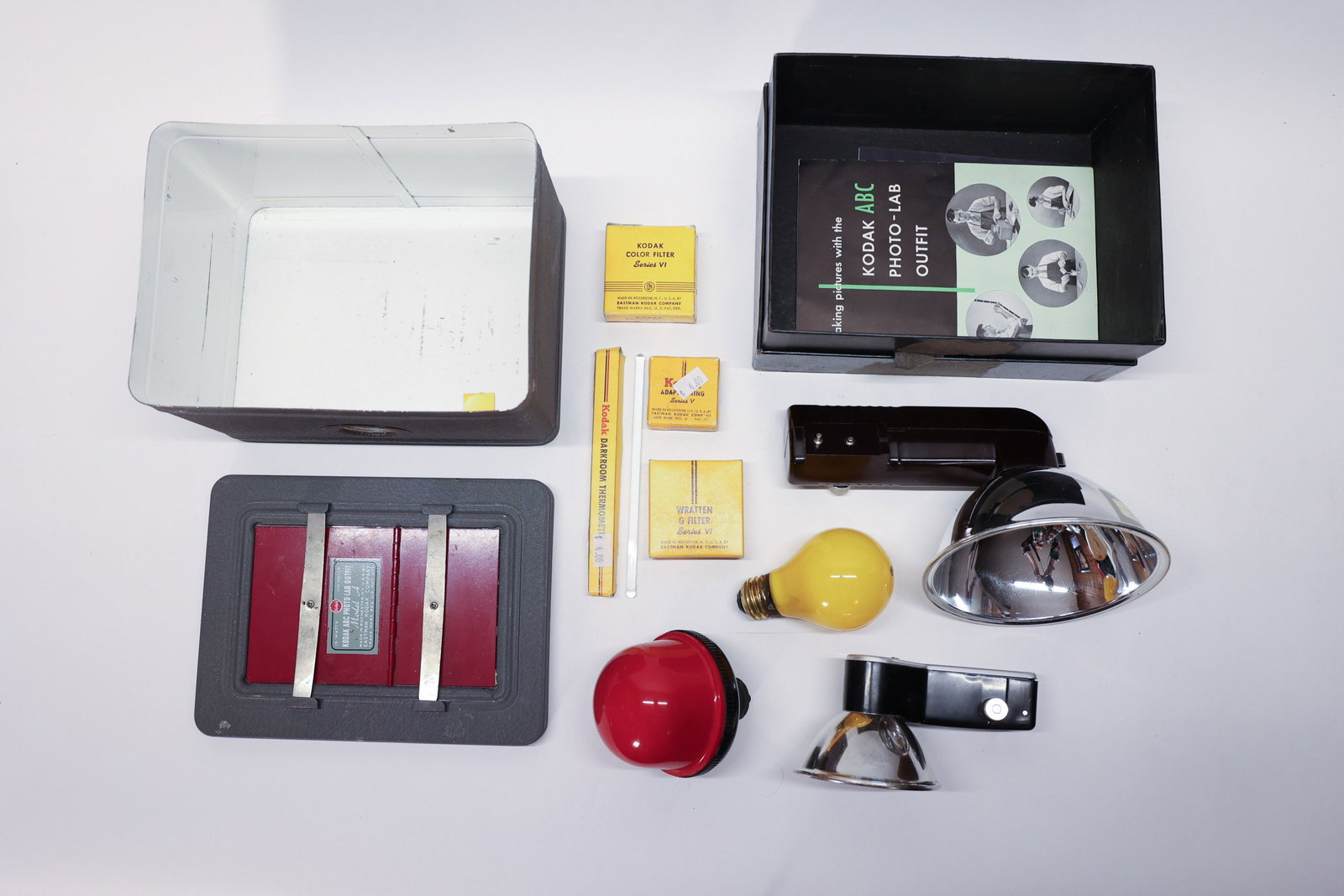 Kodak ABC Photo-Lab Outfit, Model A, 1947 (1 of 8)