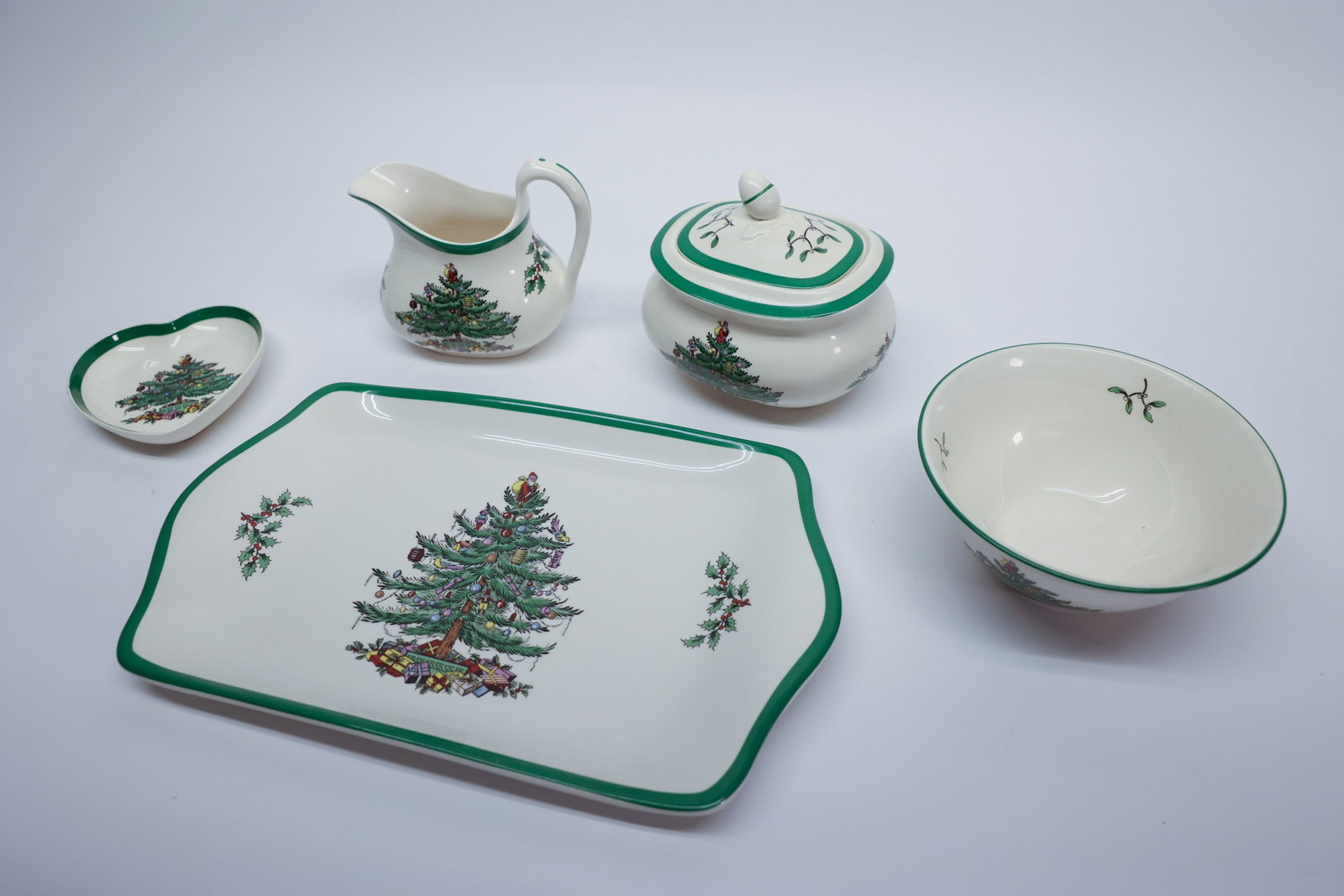 Spode Christmas Tree Pattern Serving Lot - 4