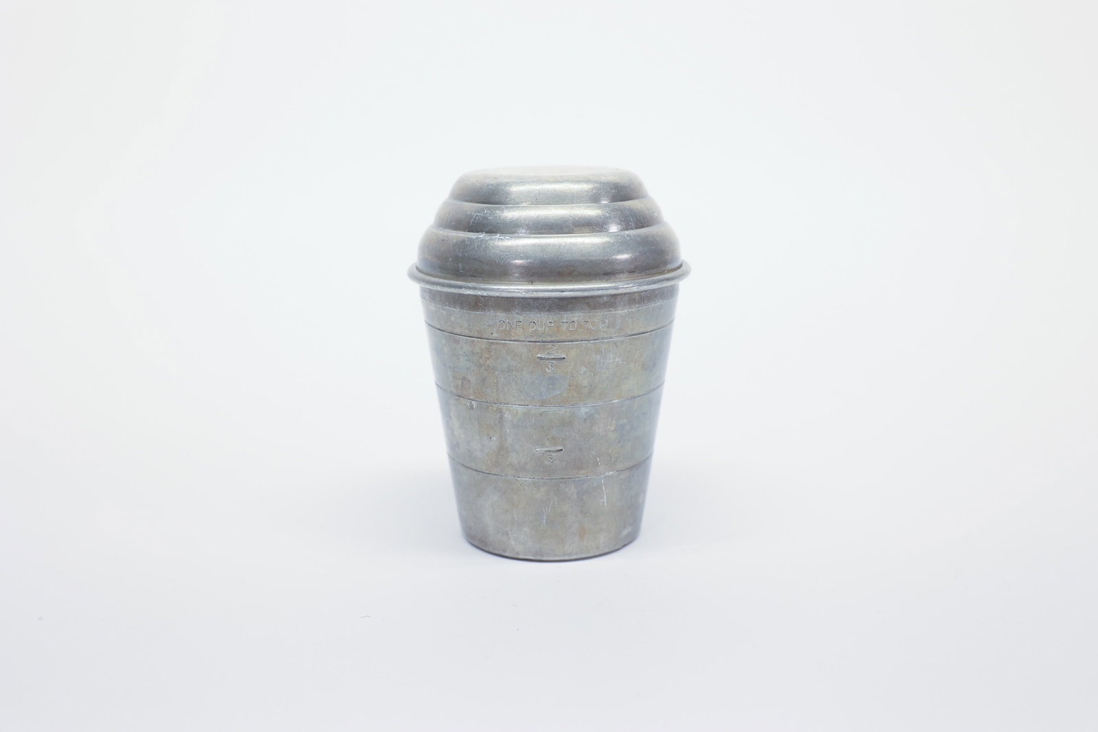 Mirro Aluminum Measuring Cup, No. 2623 M (1 of 4)