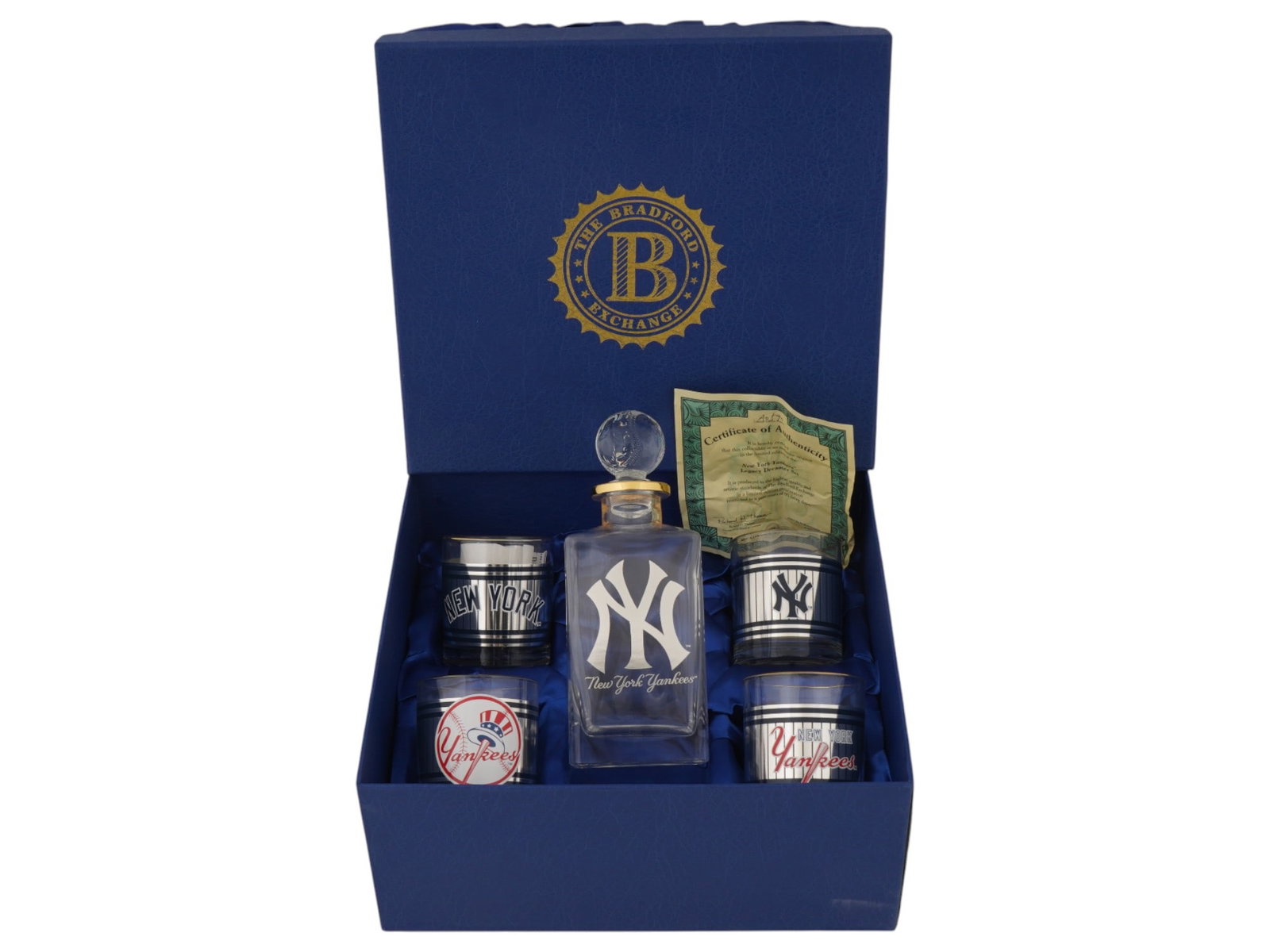 NY YANKEES LEGACY DECANTER SET BRADFORD EXCHANGE: This limited-edition New York Yankees Legacy Decanter Set from The Bradford Exchange is a sophisticated tribute to the storied franchise. Accompanied by a Certificate of Authenticity, the set is