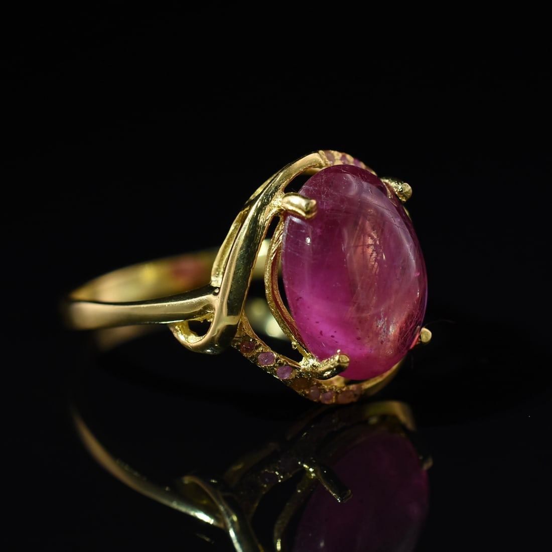 5.8ct African Ruby Cabochon Ring - 2