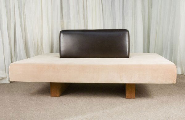 Post modern 360 Degree Club Ready Chaise Lounge: Post modern 360 Degree Club Ready Chaise Lounge