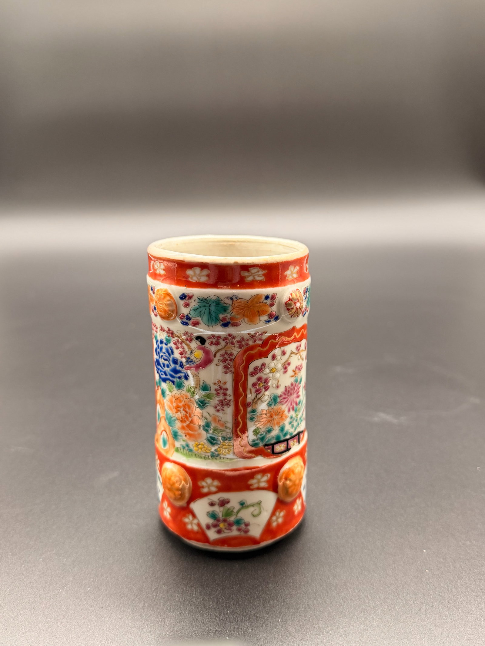 Japanese Brush Pot: Late 19th C. Japanese Imari Brush Pot