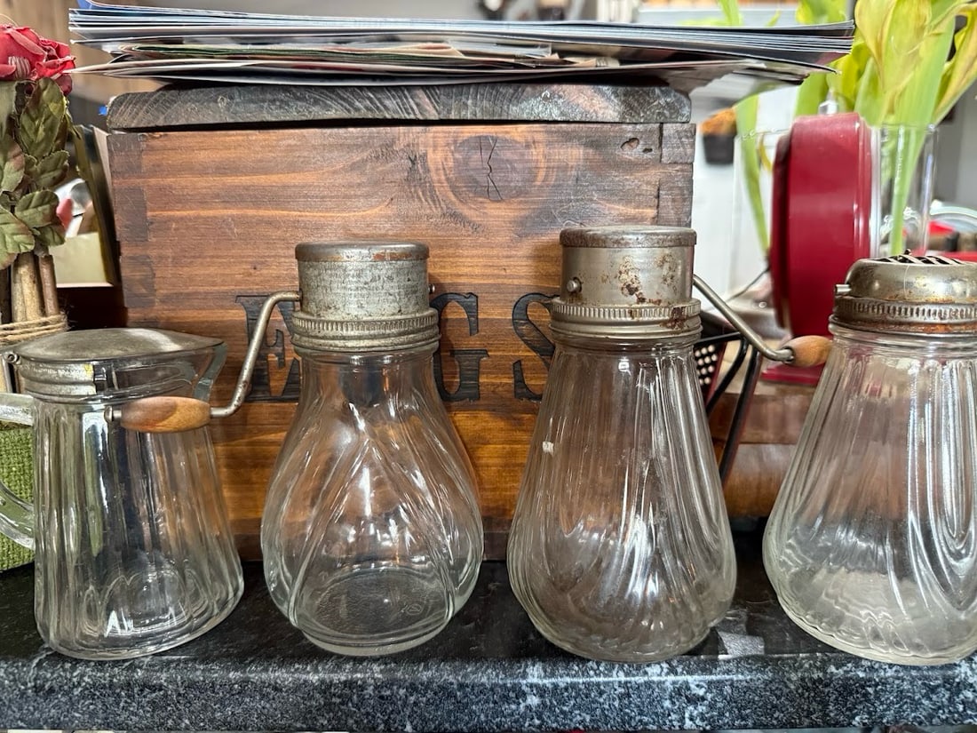 Antique Glass Hand-Crank Egg Beaters & Cream Whips, Mixed Set of 4: A collection of four antique or early vintage hand-crank glass kitchen mixers, egg beaters and cream whips, offered together as one lot. These wonderfully nostalgic countertop implements recall an era