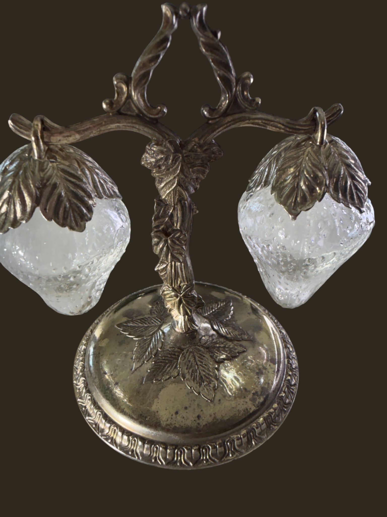 Mid-Century Japanese-Style Hanging Strawberry Glass Salt & Pepper Set, c. 1950s–1960s: Mid-Century Hanging Strawberry Glass Salt & Pepper Set with Ornate Botanical Stand, Attributed to Japan A charming and unusually decorative mid-century salt and pepper set featuring two clear mold