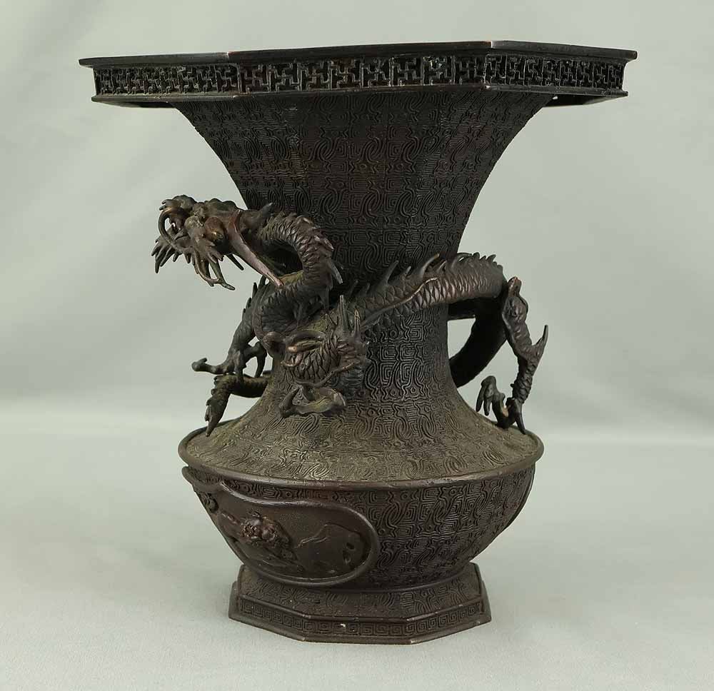 Ninjusai - Dragon and lion Decorative Bronze Octagon Flower Vase Ikebana Vase with Box - 7
