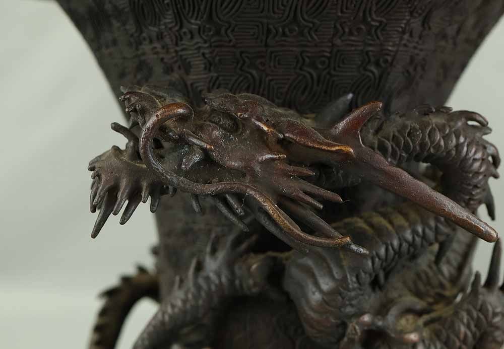 Ninjusai - Dragon and lion Decorative Bronze Octagon Flower Vase Ikebana Vase with Box - 9