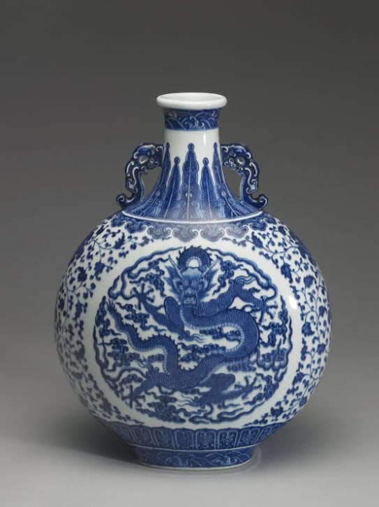 Chinese Antiques Art Flask with handles and decoration of cloud and dragon in underglaze blue (1 of 1)