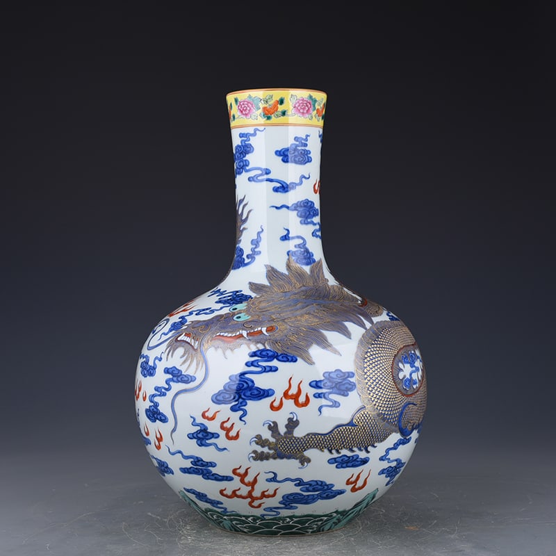 Chinese Antiques Art Porcelain vase (1 of 1)