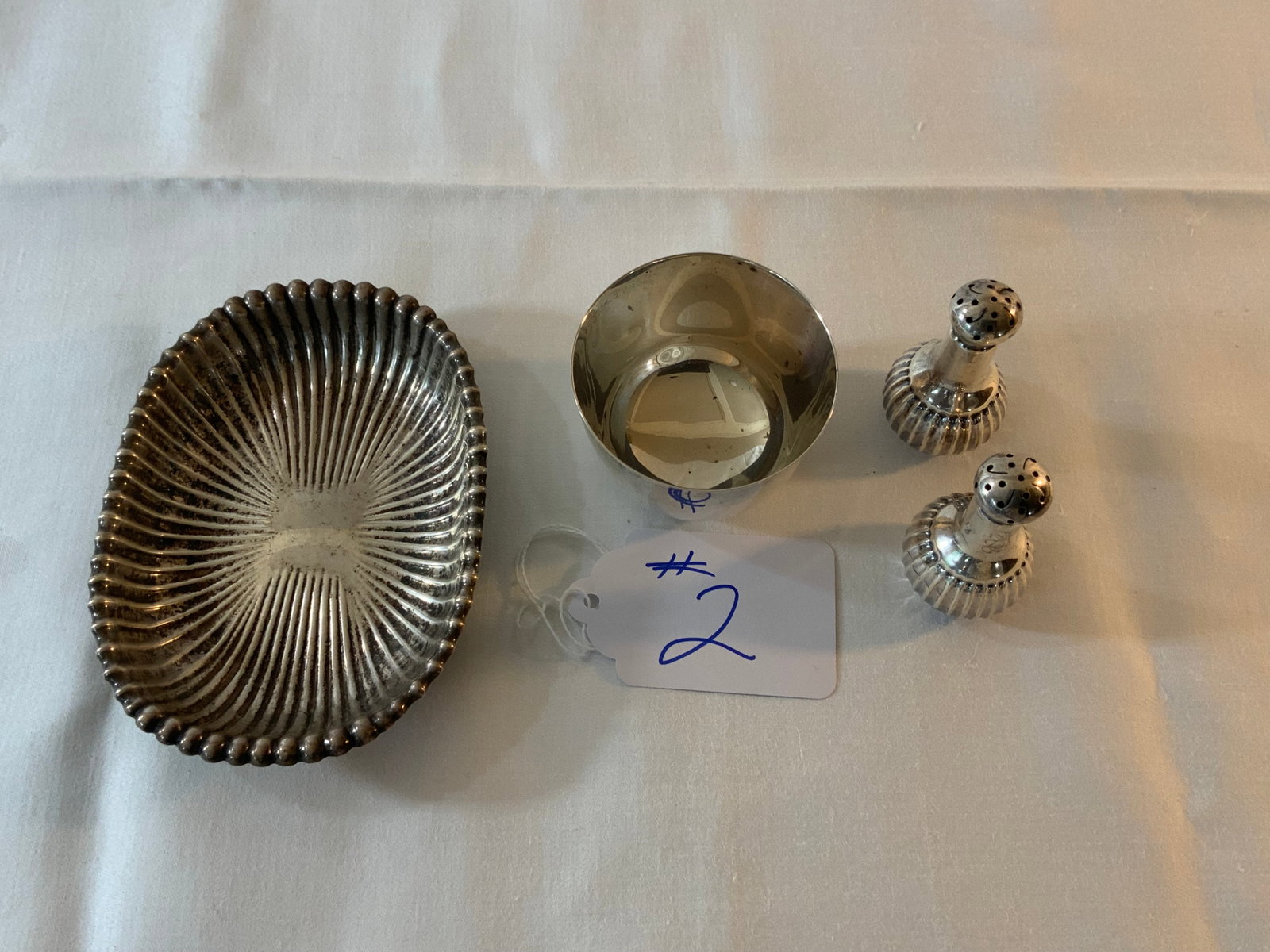 Gorham Sterling: Gorham Sterling, 5.725 oz t, 4 piece lot: soap dish, small cup, pair of salt & pepper shakers. Good condition.