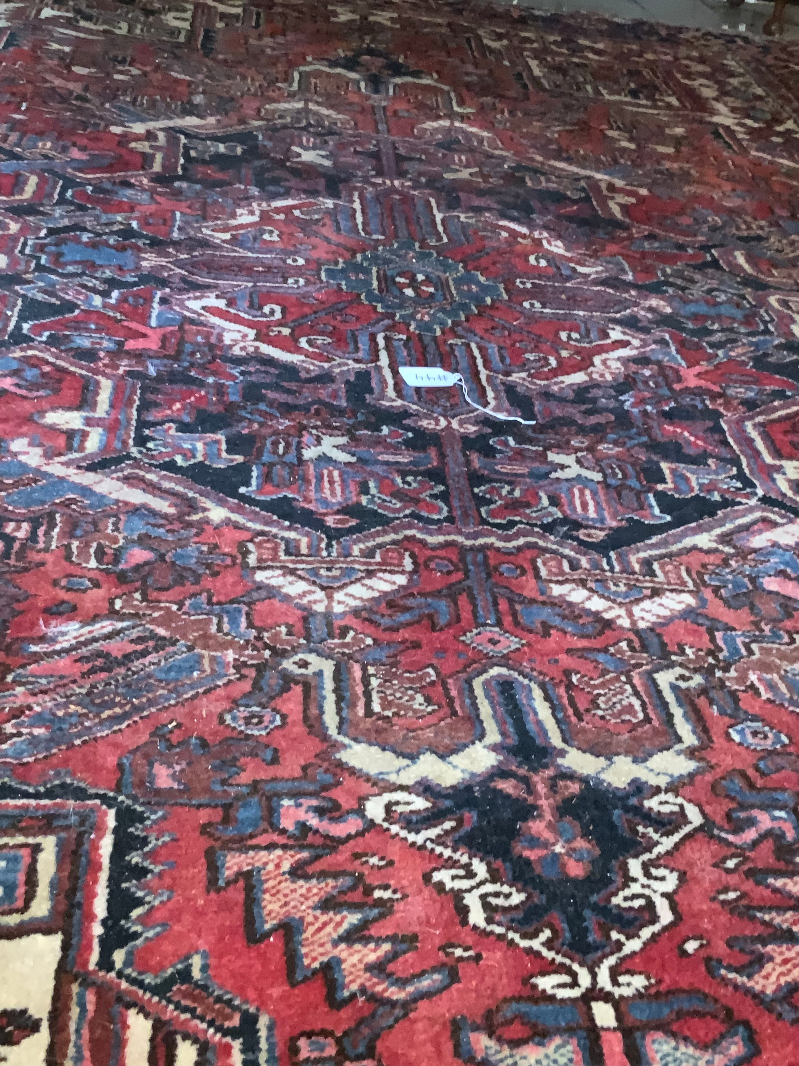 Oriental Heriz Carpet - 4