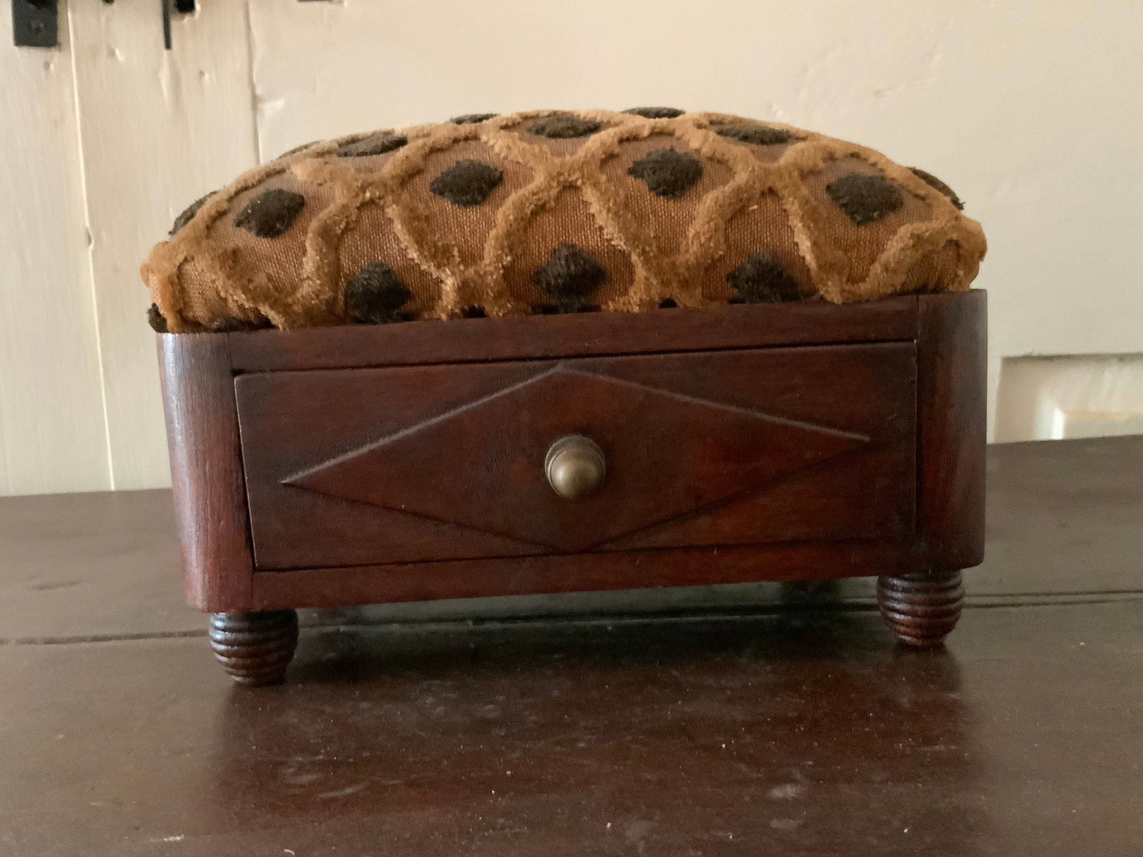 Sewing Stand - 5