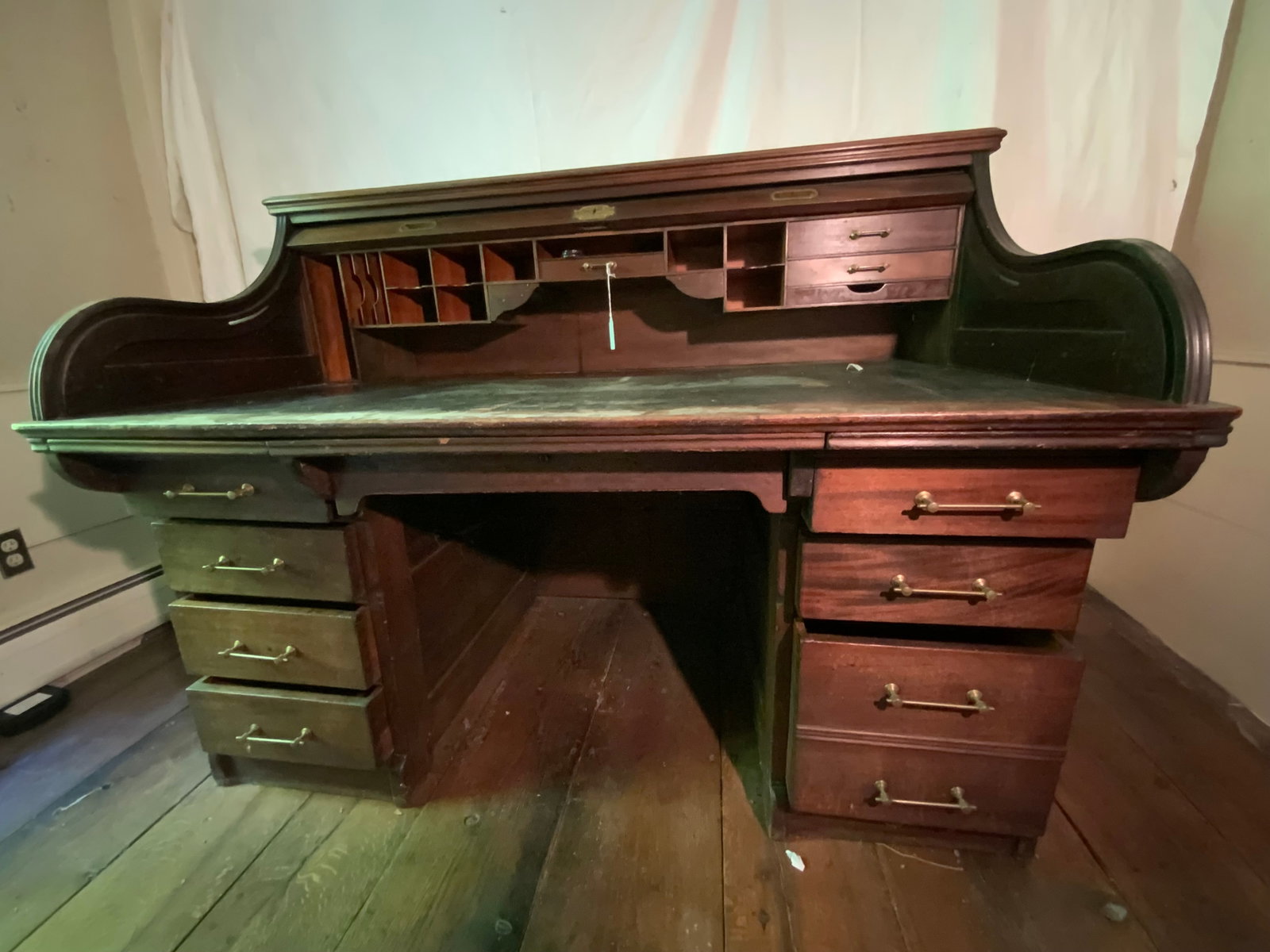 Roll Top Desk - 3