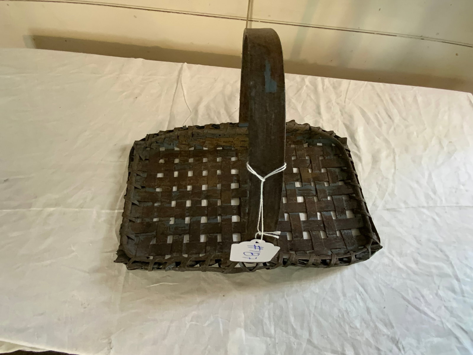 Splint Gathering Basket: Splint flower gathering basket w/ fixed handle. Good condition.