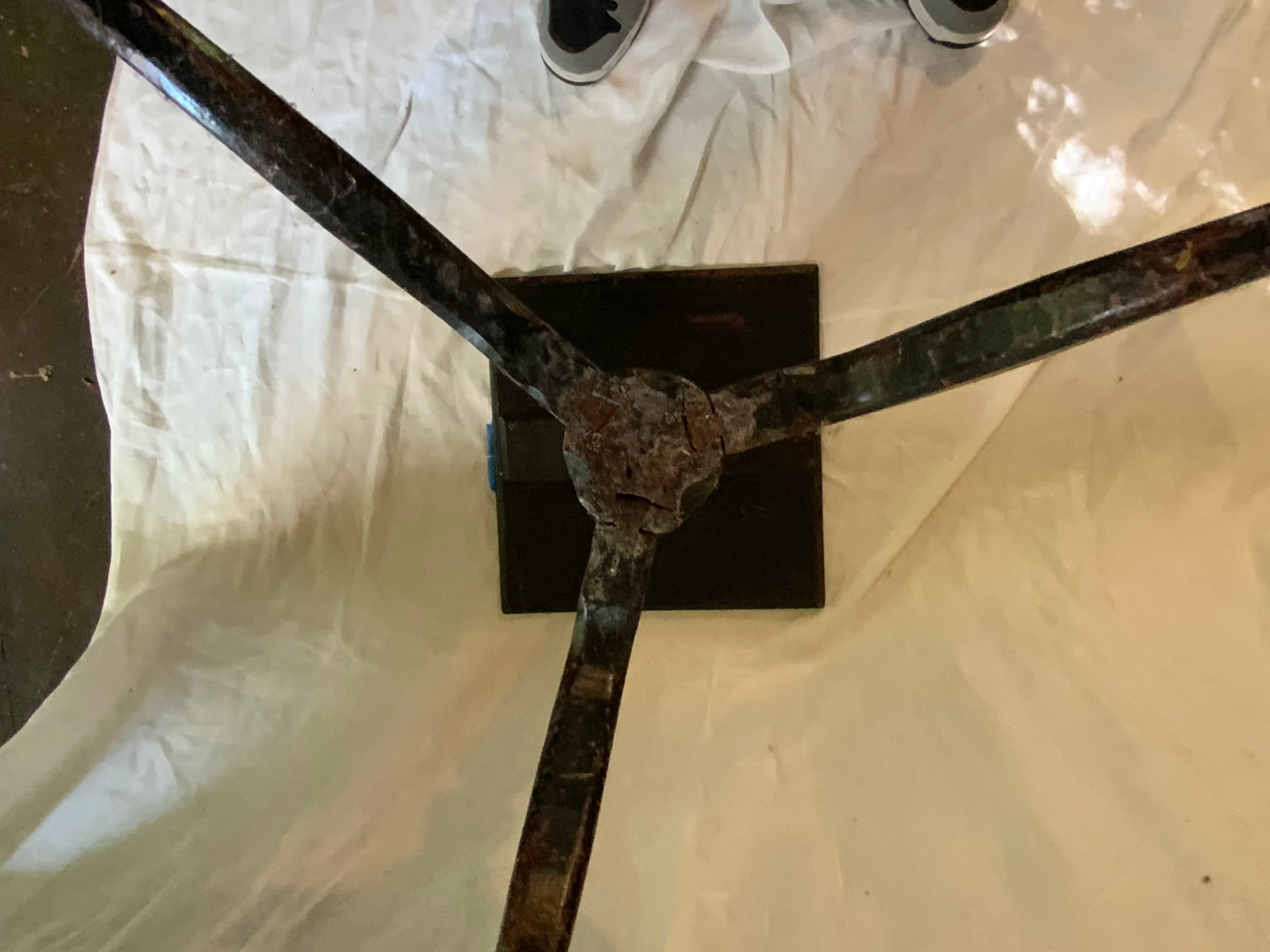 Tilt Top Stand - 2