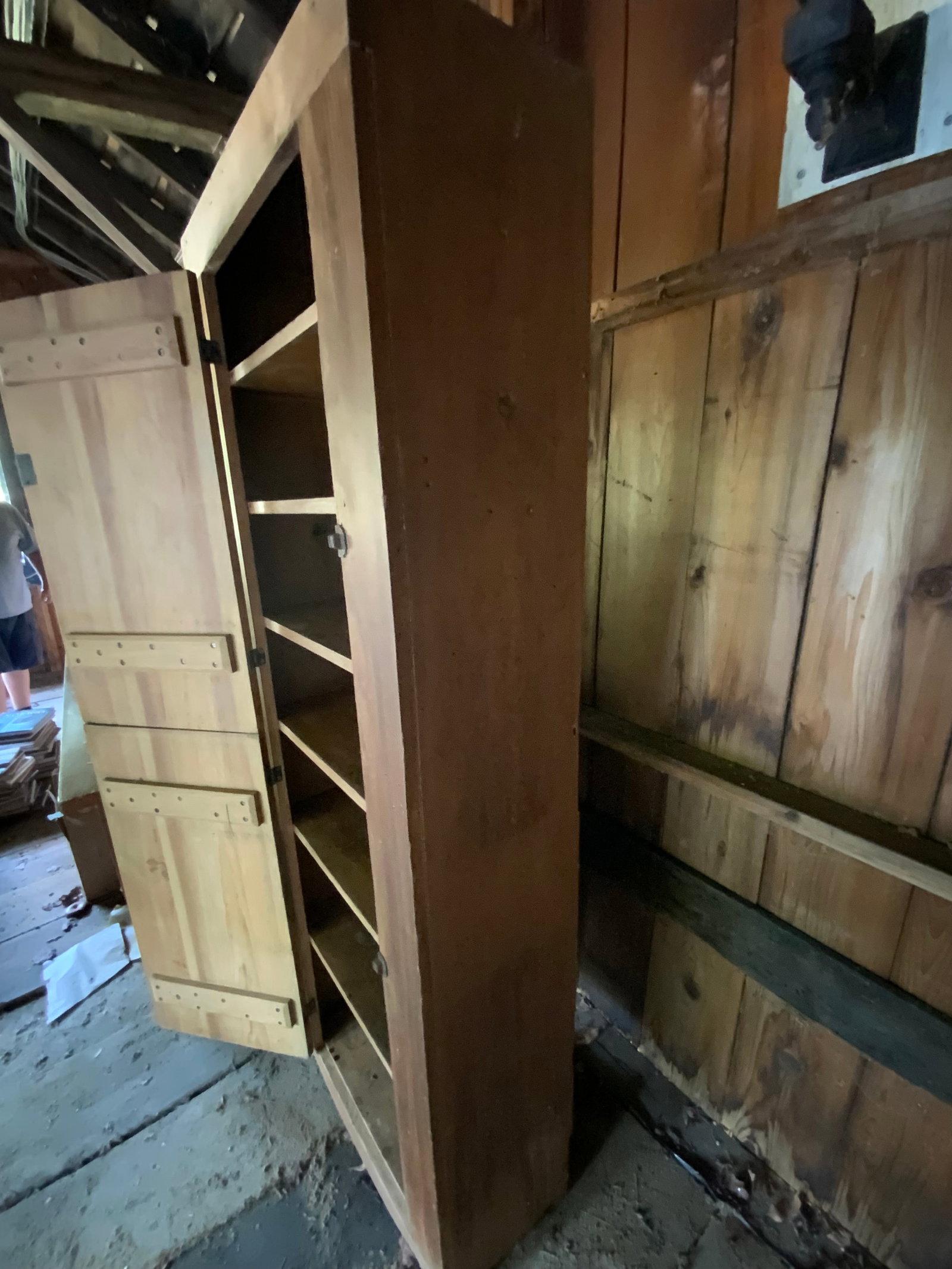 Pine Wash Cupboard - 3