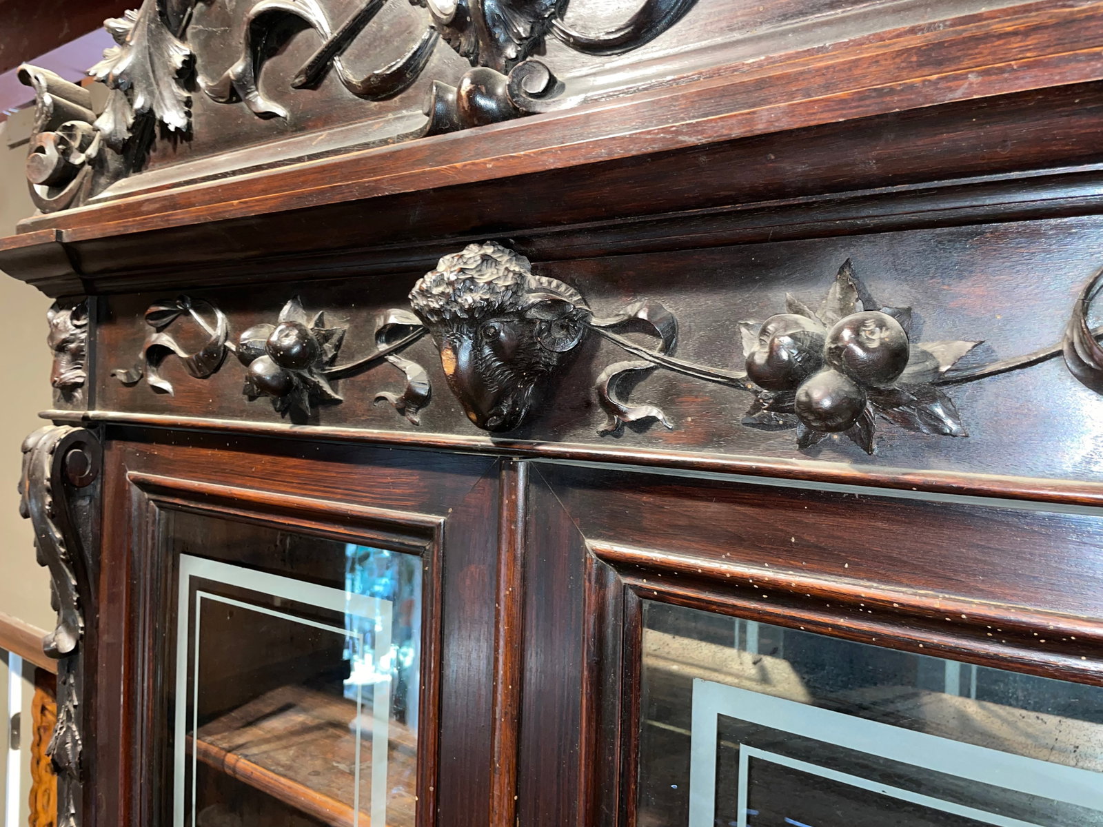 1852 Ornate Italian Vitrine - 10