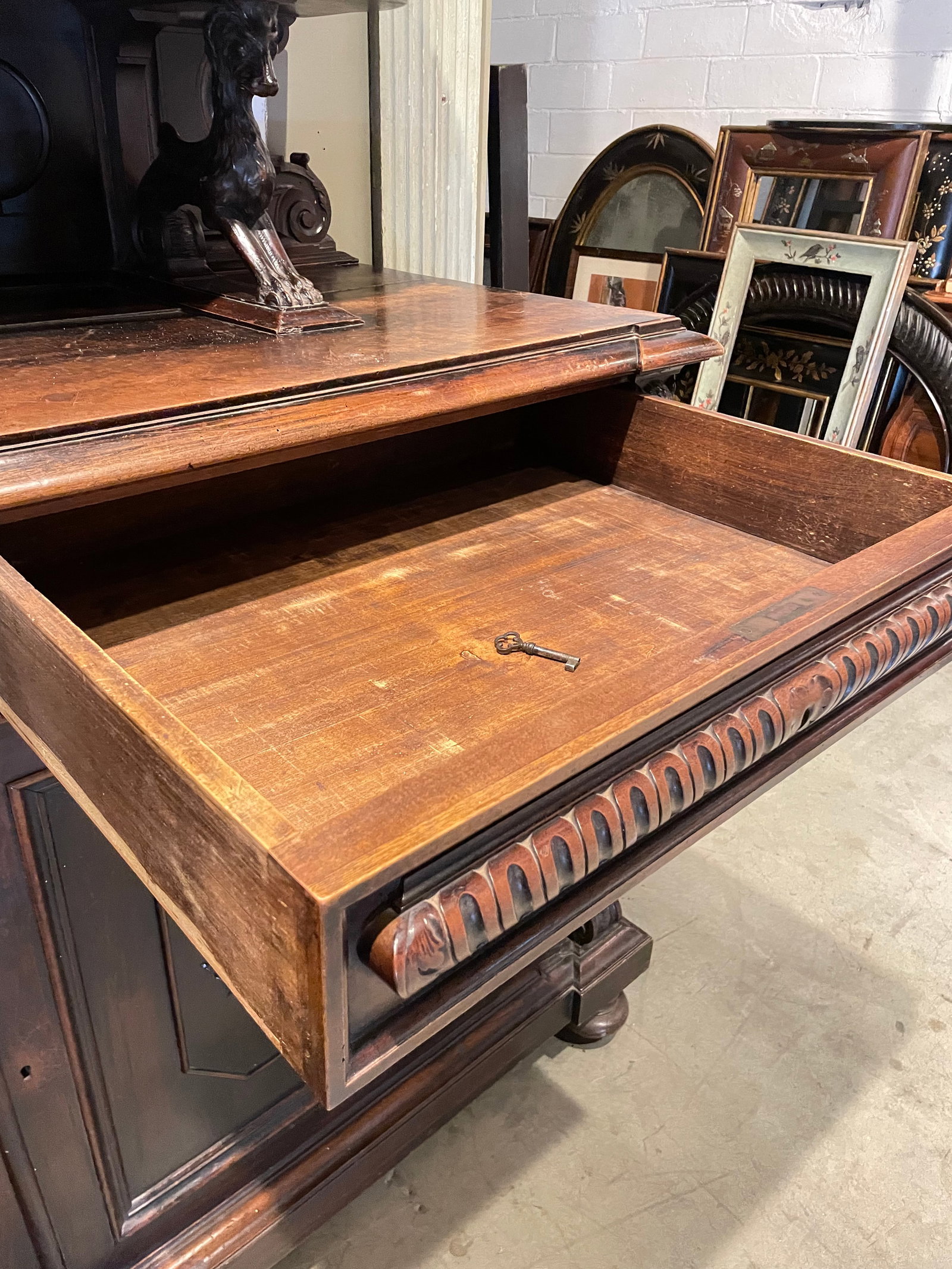 1852 Ornate Italian Vitrine - 11